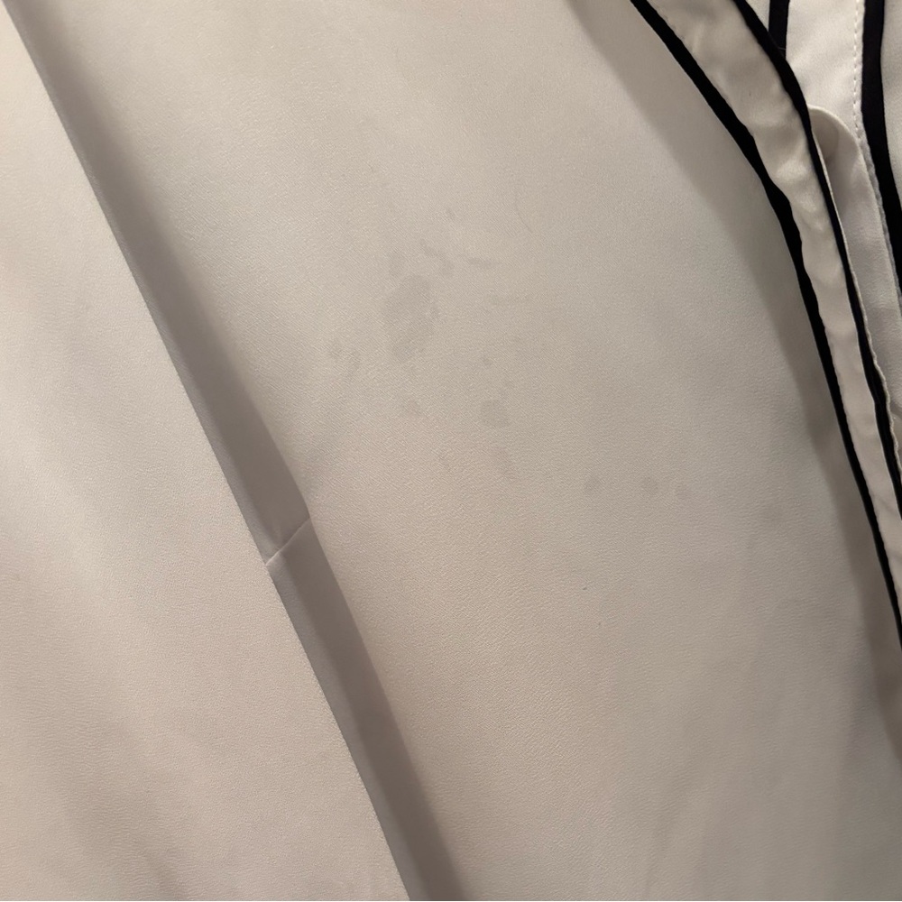 Worthington Brand White Button Down Shirt with Black Trim - Picture 3 of 6